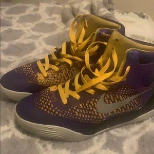 LeBron James size US 7y